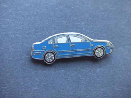 Volkswagen Passat blauw model